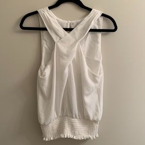 WHITE Sleeveless Shirt CUTE